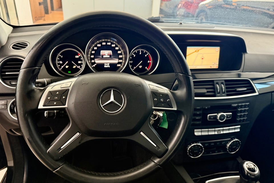 Mercedes C180 2,2 CDi BE 4d