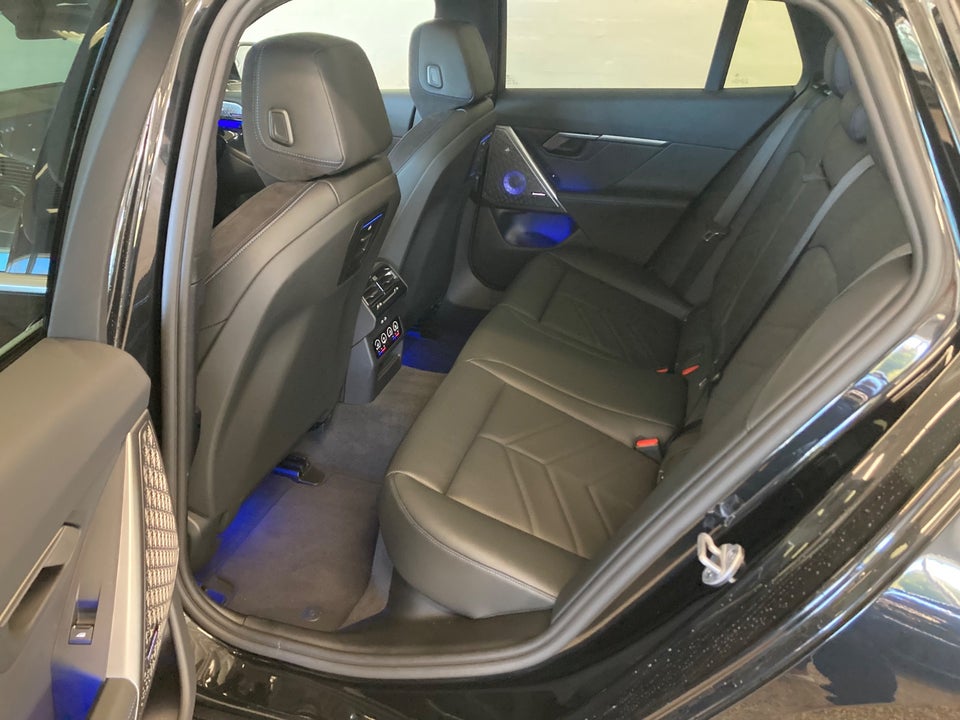 BMW i5 eDrive40 Touring Fully Charged M-Sport 5d