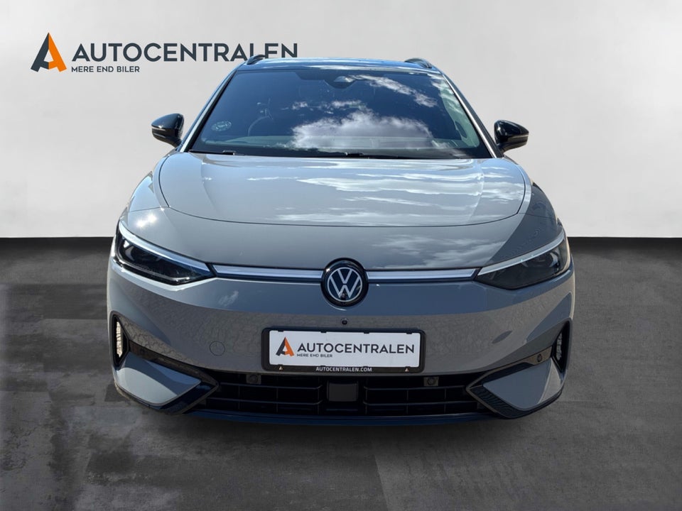 VW ID.7 77 Style+ Tourer 5d