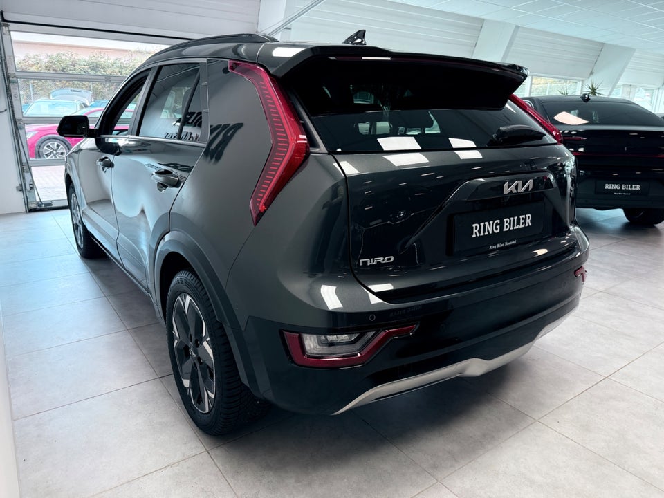 Kia Niro 64 EV Upgrade 5d
