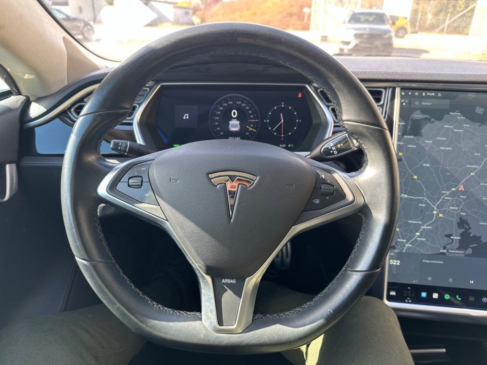 Tesla Model S P85+ 5d