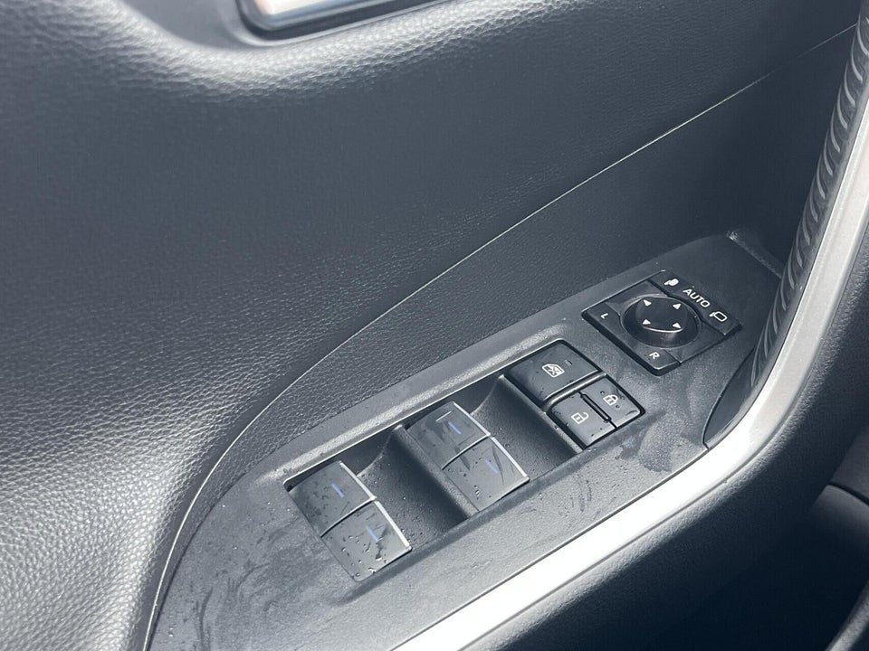 Toyota RAV4 2,5 Plug-in Hybrid H3 Premium AWD-i 5d