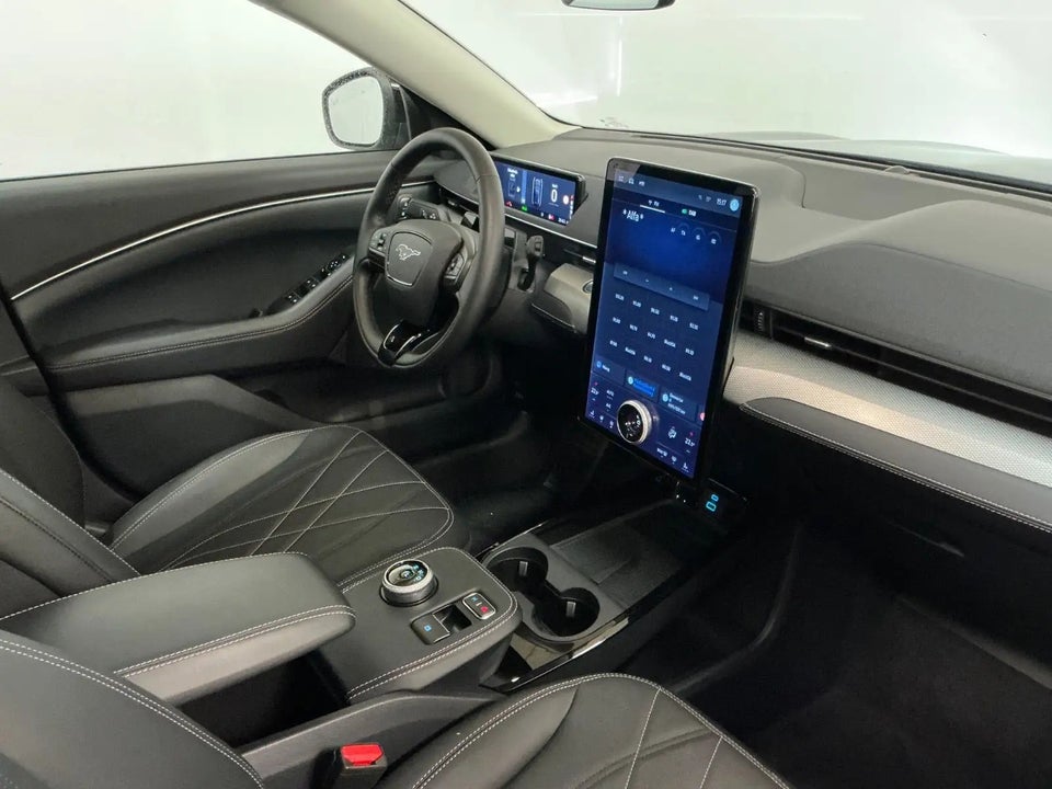 Ford Mustang Mach-E 75 Standard Range 5d