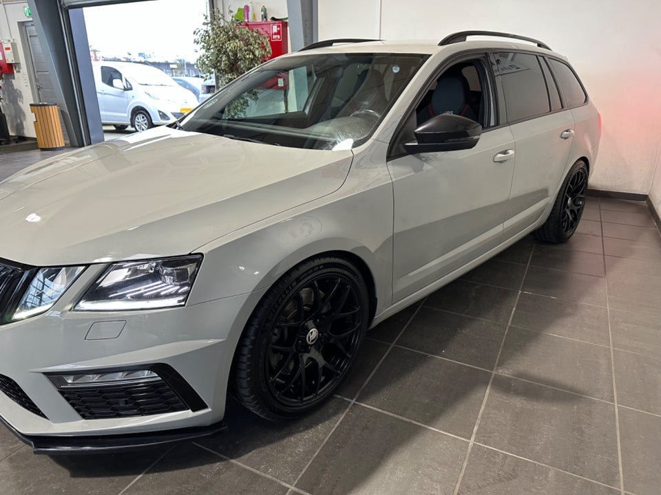 Skoda Octavia 2,0 TSi 245 RS Combi DSG 5d