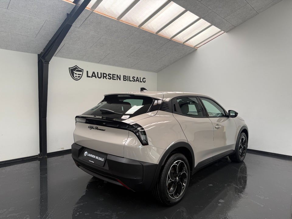 Alfa Romeo Junior Elettrica Core 5d