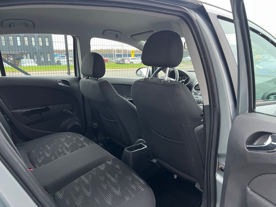 Opel Corsa 1,0 12V Enjoy 5d