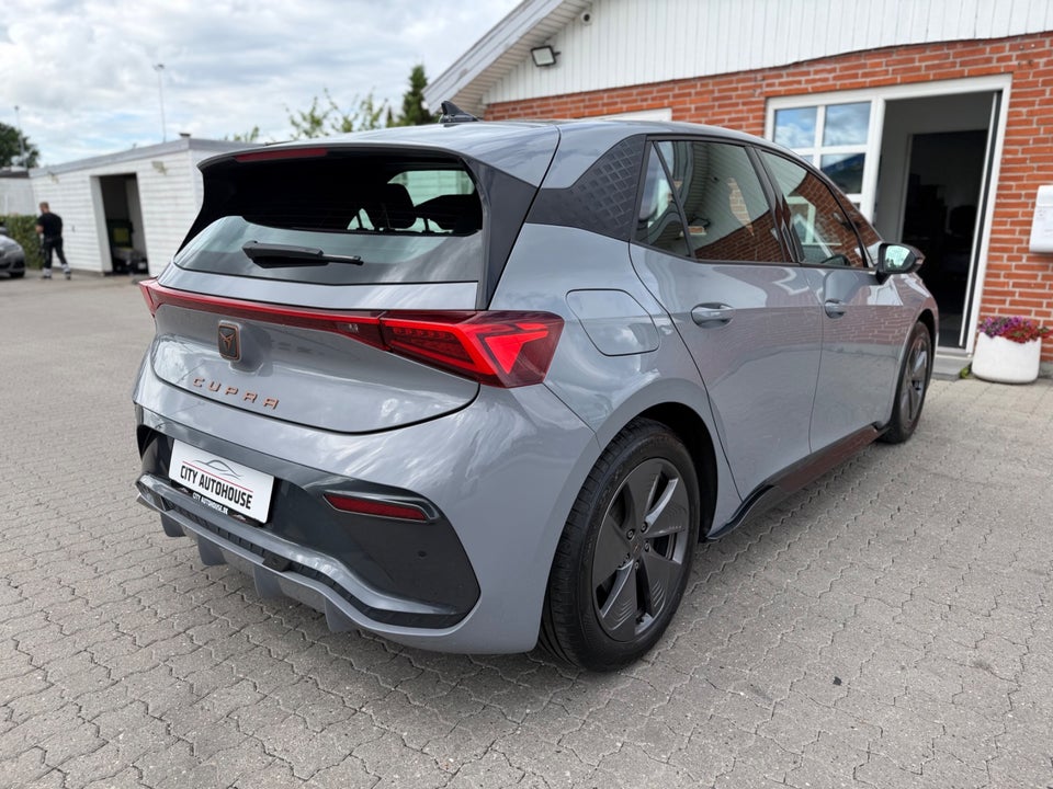 Cupra Born 58  5d
