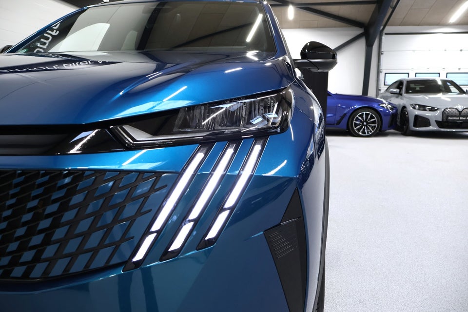 Peugeot e-5008 77 Allure Pack 7prs 5d