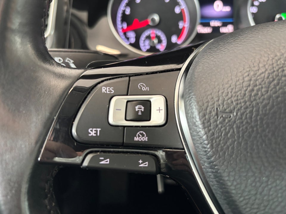 VW Golf VII 1,4 TSi 150 Highline Variant DSG 5d