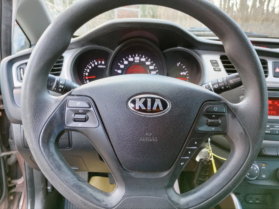 Kia Ceed 1,4 CVVT Active 5d