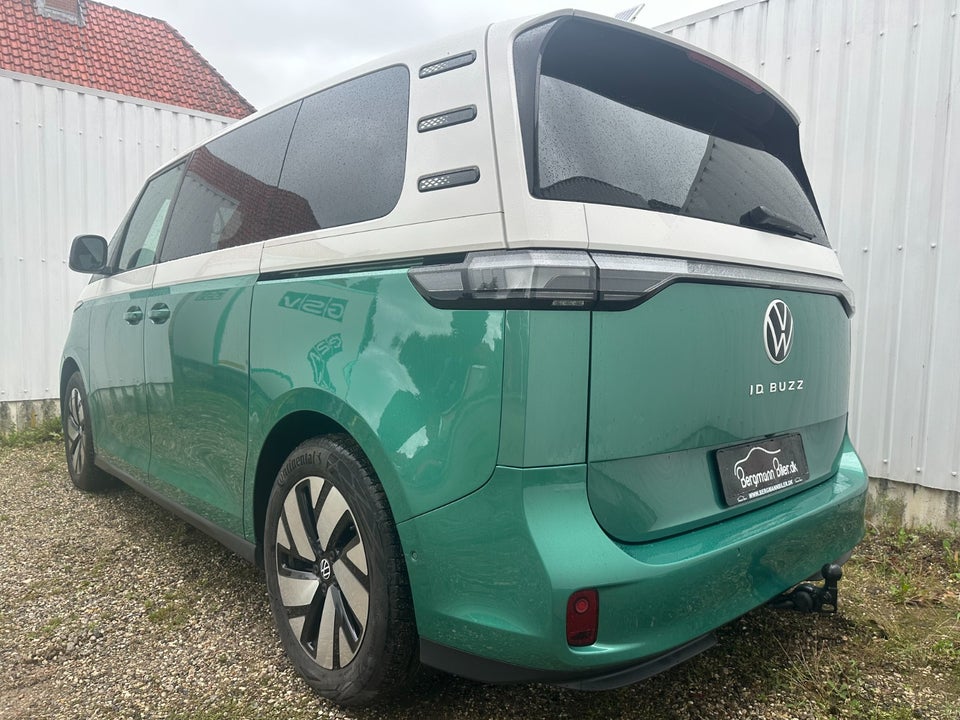 VW ID. Buzz 77 Pro SWB 5d