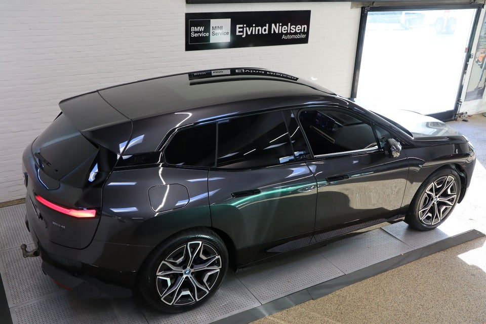 BMW iX xDrive40 Fully Charged Sport 5d