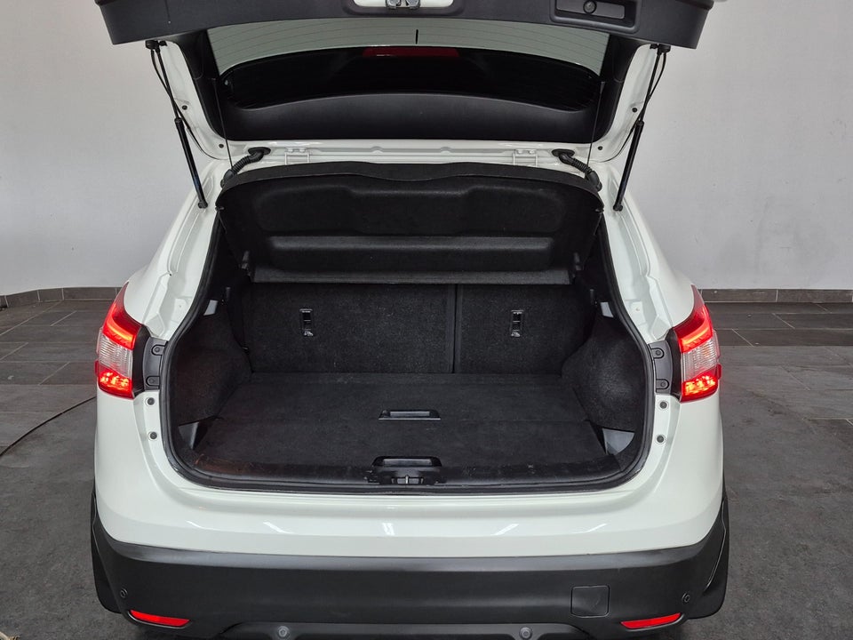 Nissan Qashqai 1,2 Dig-T 115 Tekna 5d