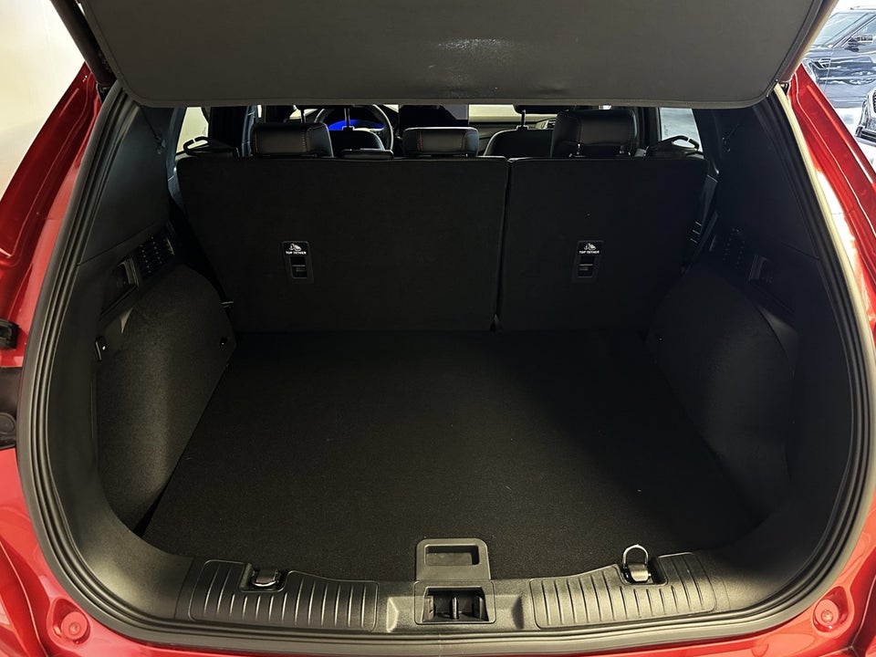 Ford Kuga 2,5 HEV ST-Line X CVT 5d