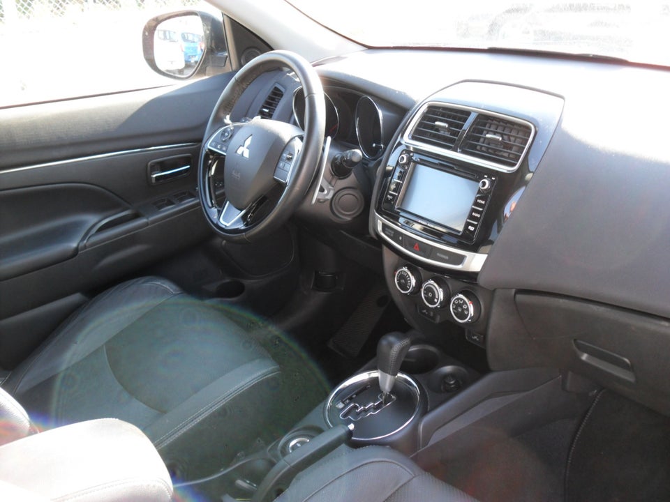 Mitsubishi ASX 2,2 DI-D Instyle aut. 4WD 5d