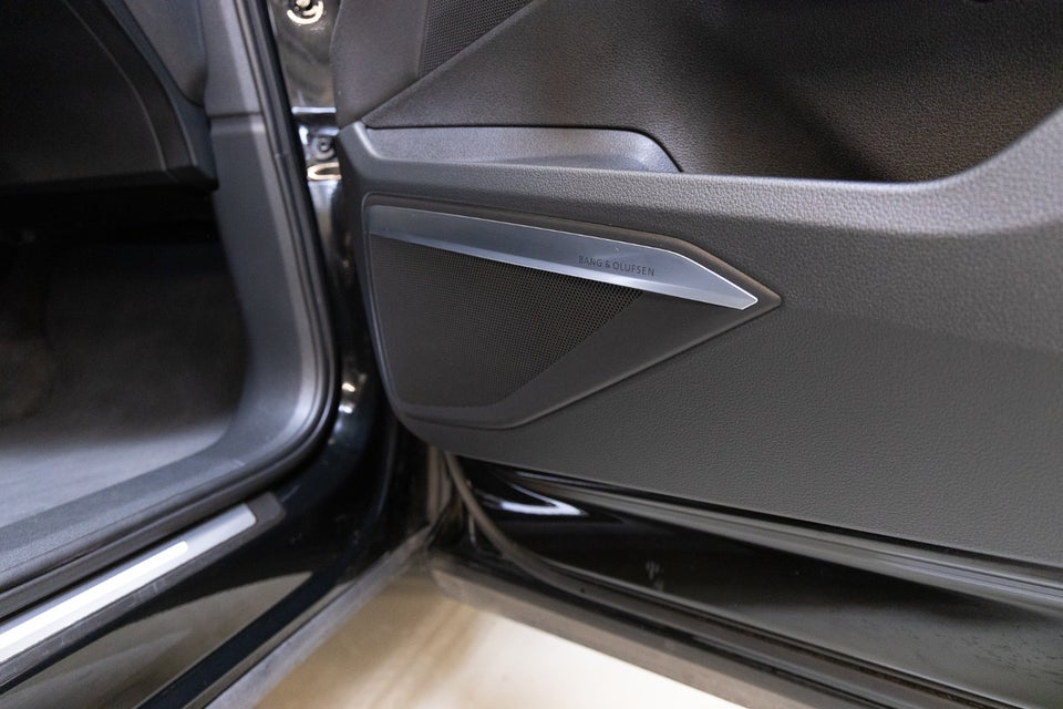 Audi e-tron 55 quattro 5d