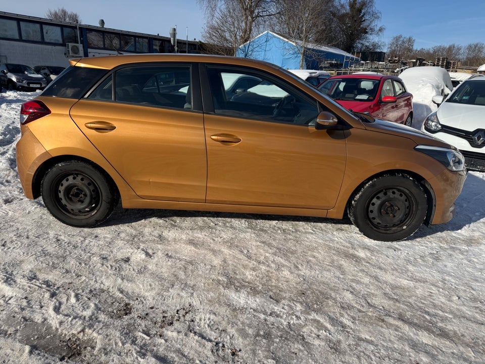 Hyundai i20 1,25 Trend 5d