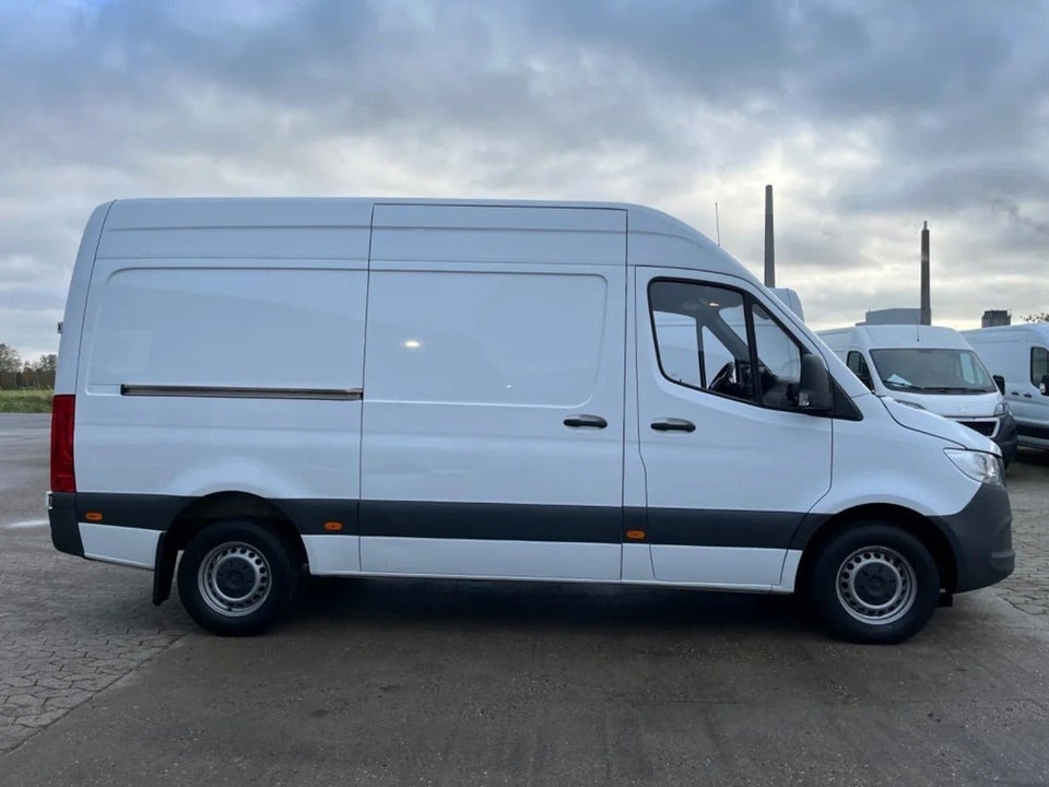 Mercedes Sprinter 316 2,2 CDi A2 Kassevogn aut. RWD