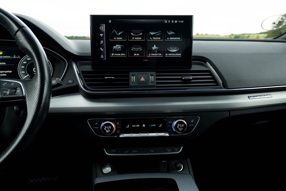 Audi Q5 50 TFSi e S-line quattro S-tr. 5d