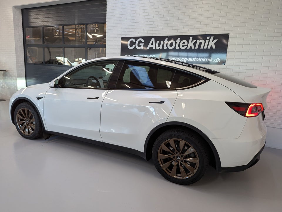 Tesla Model Y Long Range AWD 5d