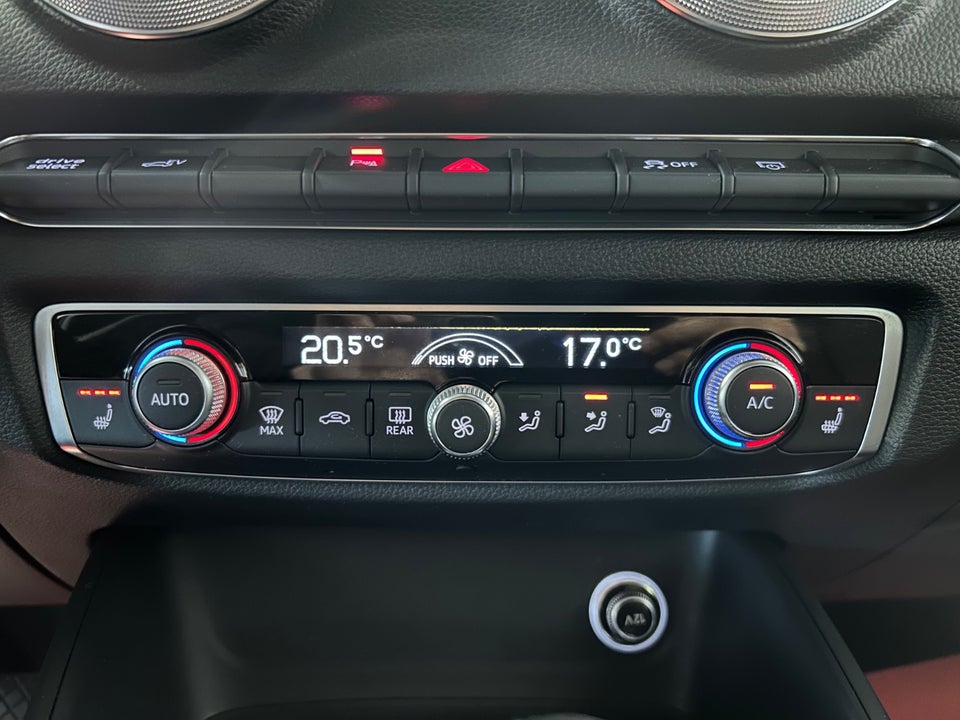 Audi A3 40 TFSi e Sportback S-tr. 5d