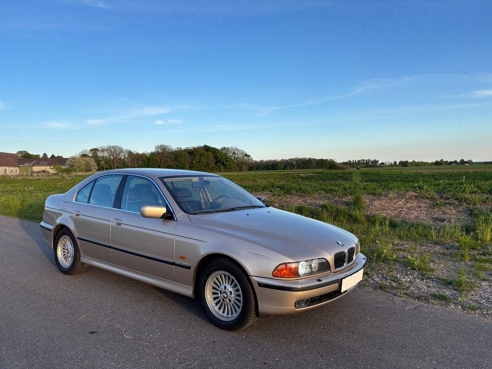 BMW 535i 3,5 V8 4d