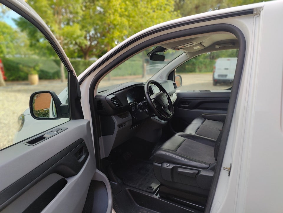 Peugeot Expert 2,0 BlueHDi 177 L3 Ultimate EAT8 Van