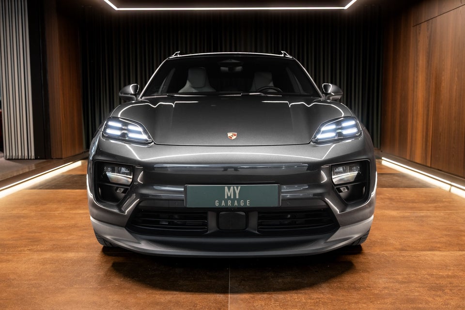 Porsche Macan 4 5d