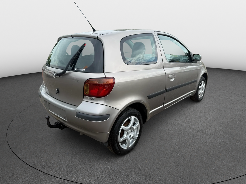 Toyota Yaris 1,0 Luna 3d