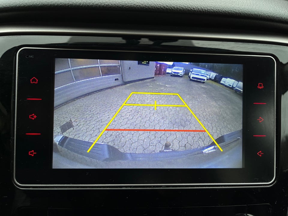 Mitsubishi L200 2,2 DI-D Instyle Db.Kab aut. 4d