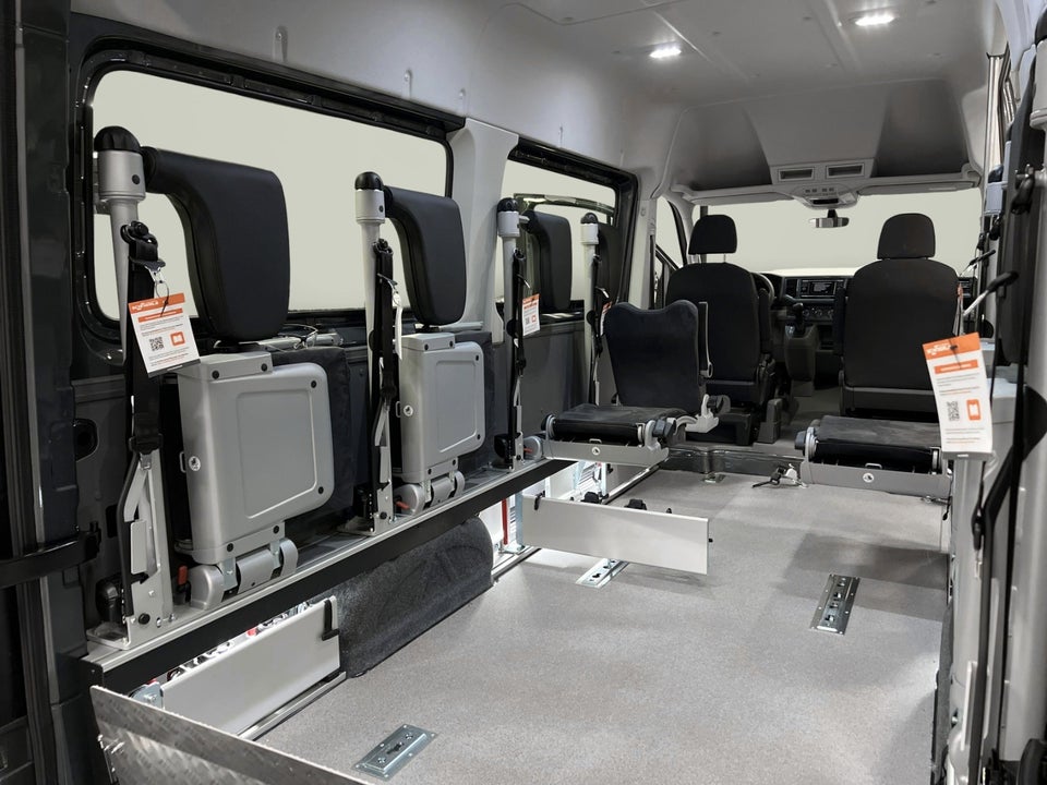 VW Crafter 35 2,0 TDi 140 L3H2 aut.