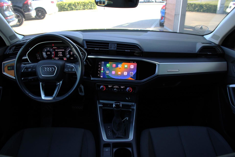 Audi Q3 35 TDi S-tr. 5d