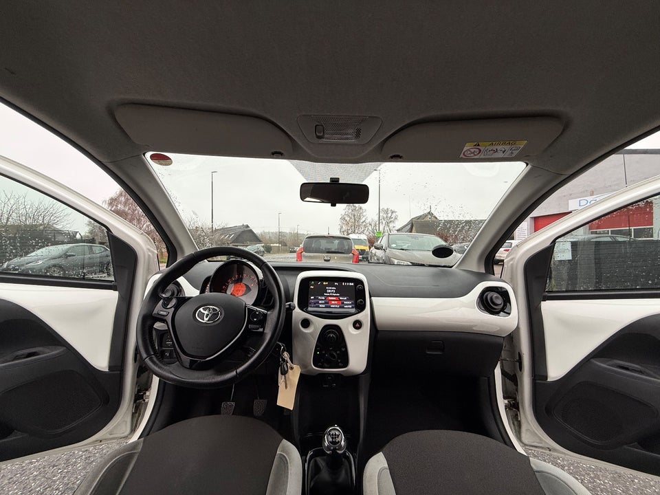 Toyota Aygo 1,0 VVT-i x-sky 5d
