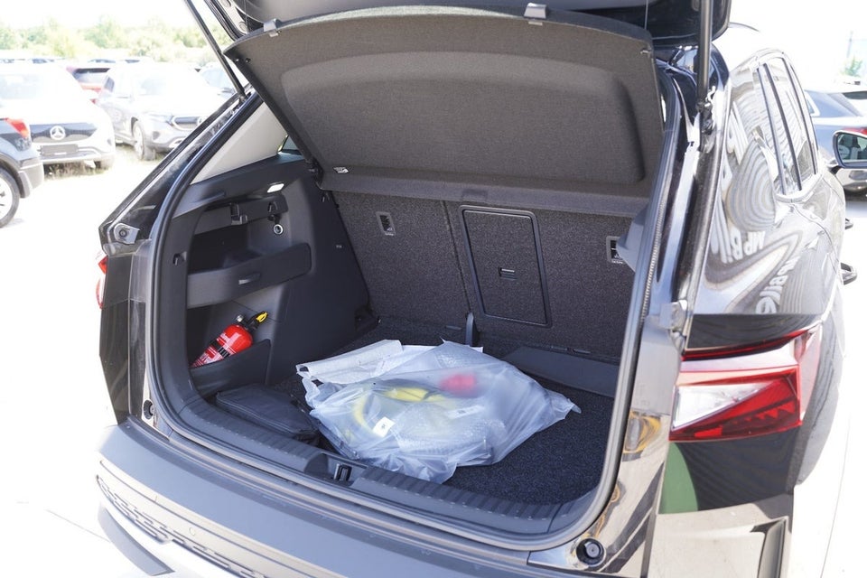 Skoda Elroq 60 iV Loft 5d