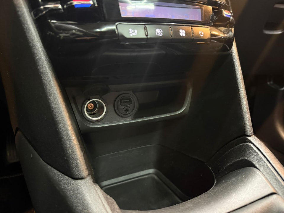 Peugeot 208 1,2 VTi Allure 5d