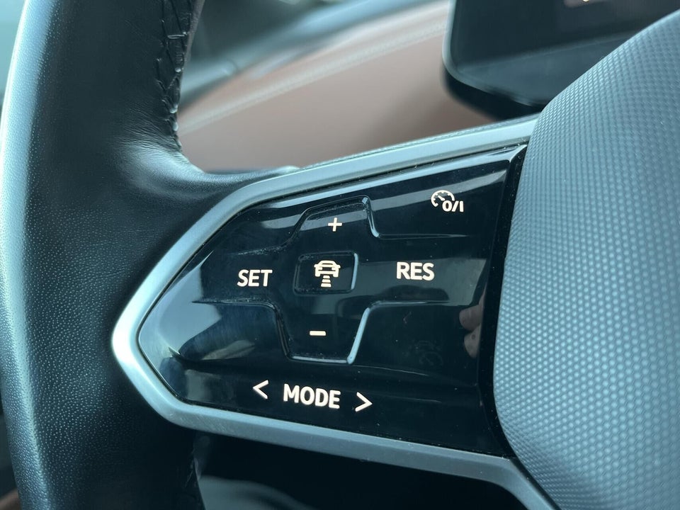 VW ID.4 77 Pro Family 5d