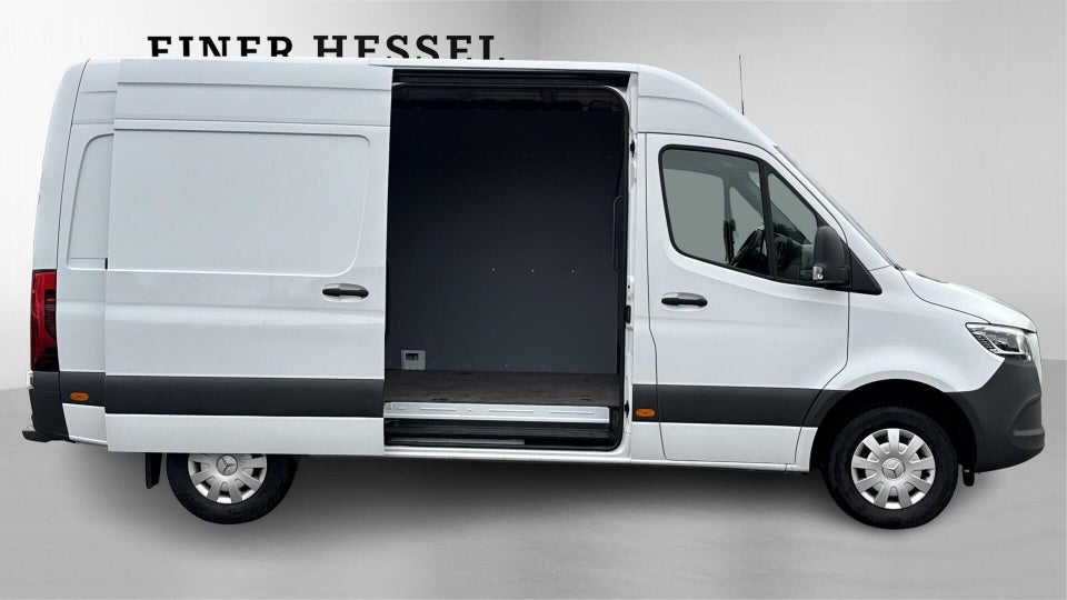 Mercedes Sprinter 317 2,0 CDi A2 Kassevogn aut. RWD