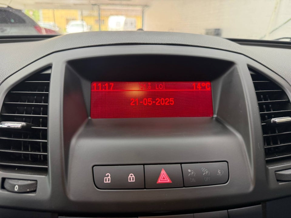 Opel Insignia 1,8 Edition Sports Tourer 5d