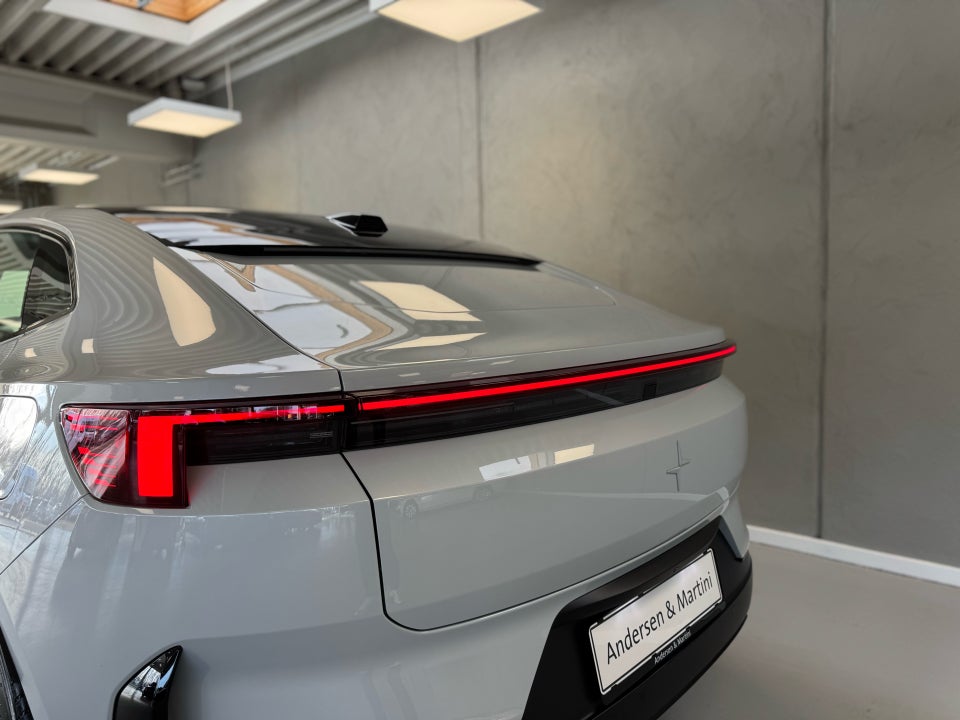 Polestar 4 Long Range AWD 5d