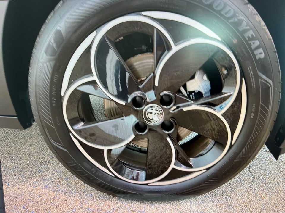 Alfa Romeo Junior Elettrica Core 5d