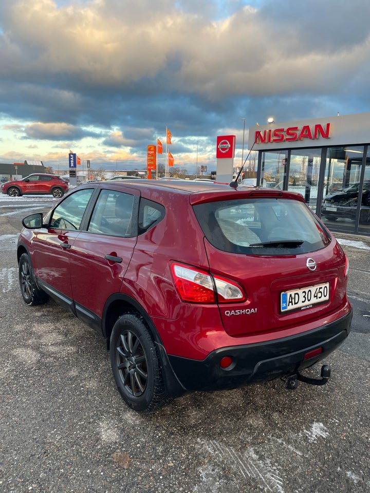 Nissan Qashqai 1,6 Visia 5d