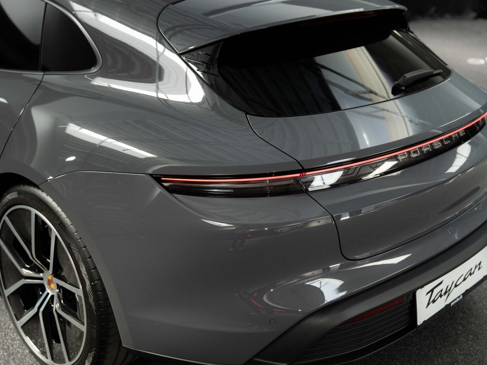 Porsche Taycan Performance+ Sport Turismo 5d