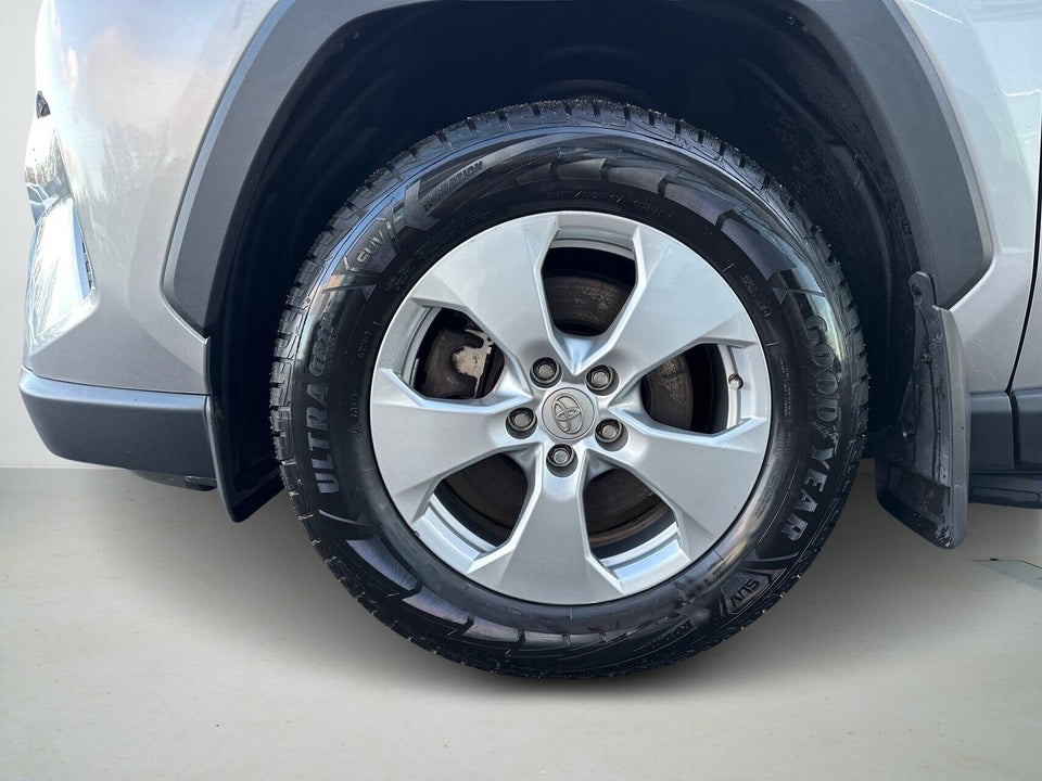 Toyota RAV4 2,5 Hybrid H3 Style MDS 5d