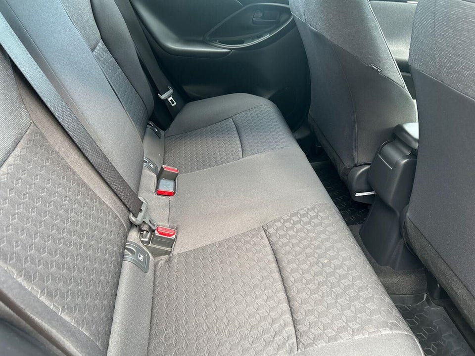 Toyota Yaris 1,5 Hybrid Active Tech e-CVT 5d