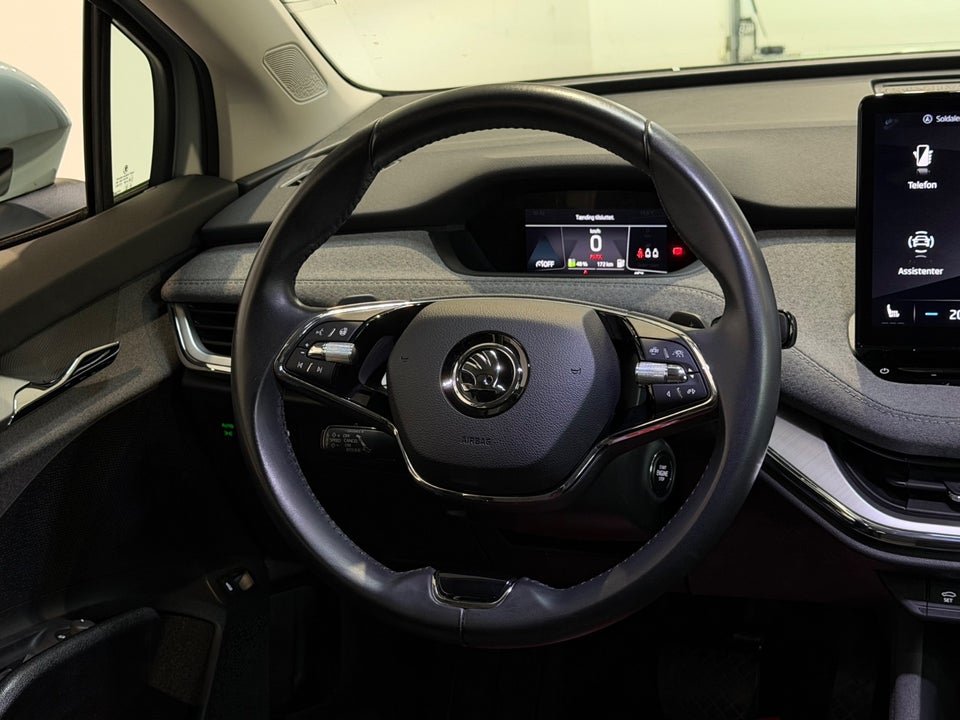 Skoda Enyaq 60 iV Loft 5d
