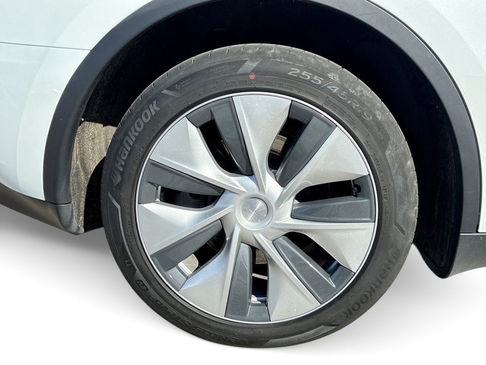 Tesla Model Y RWD 5d