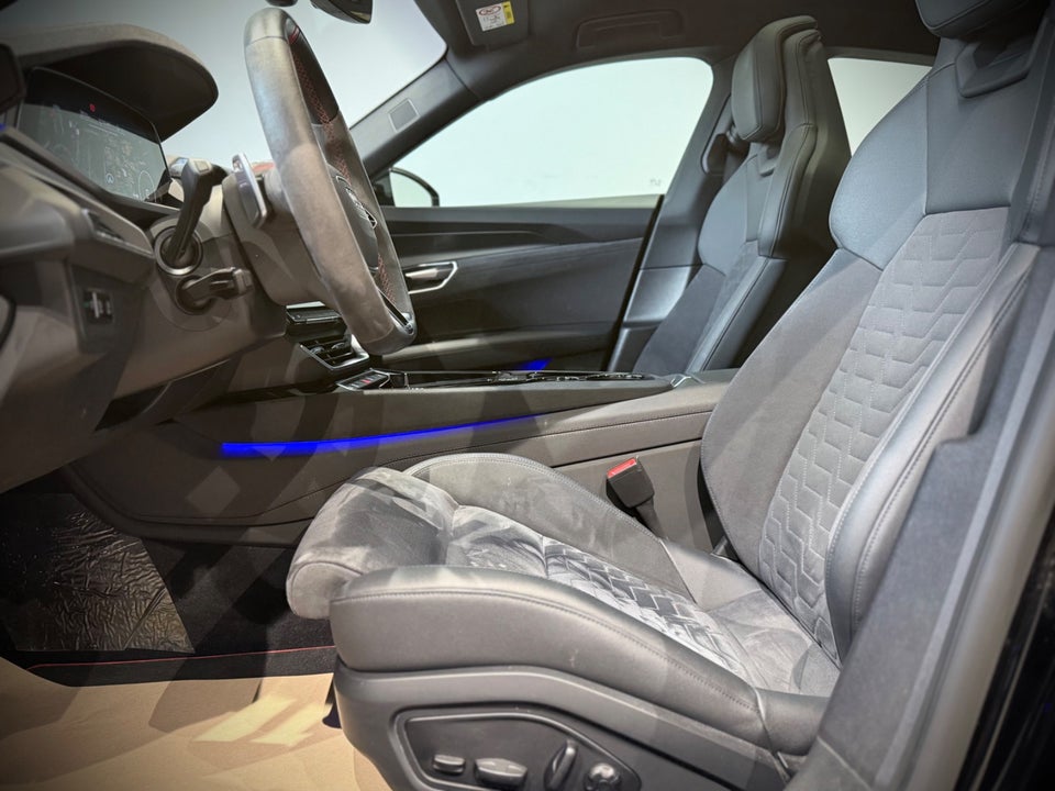 Audi e-tron GT quattro 4d