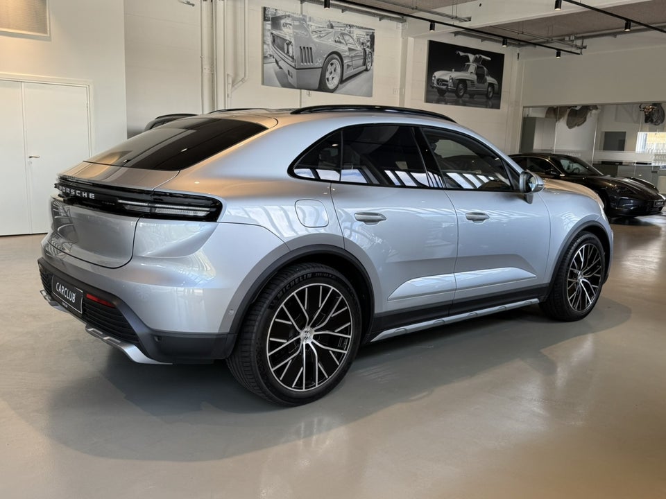 Porsche Macan 4 5d
