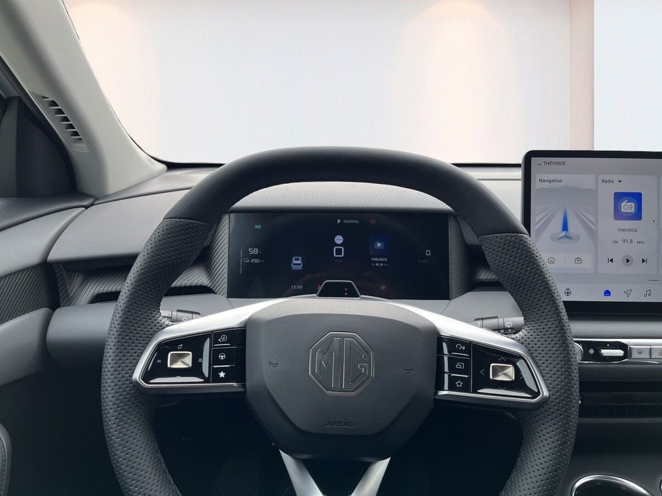 MG MGS5 64 Luxury 5d