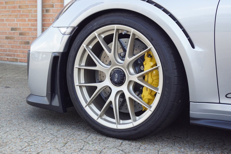 Porsche 911 GT2 RS 3,8 Coupé PDK 2d